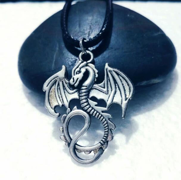 Pterosaur Hanger Lederen Charms Kraag Ketting Voor Vrouwen Bescherming Vintage