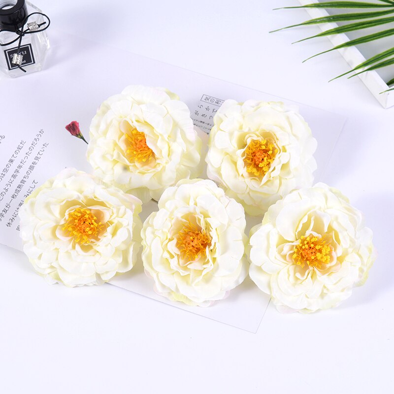 2 stk 9cm butikk kunstige pioner blomst silke rose til bryllupsfest hjemmedekorasjon diy krans utklipp blomst: Hvit / 5 stk