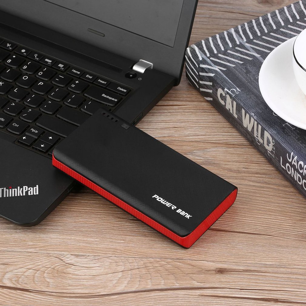 Universal 8000mAh Portable Power Bank 4 USB Ports Power Supply For Smart Phones 18650 Battery Backup Power With LED Light