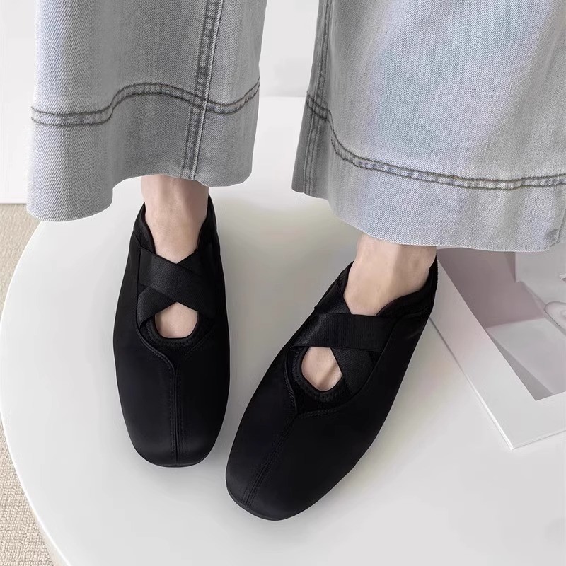 2025 Ballerine da donna di marca di lusso firmate traspiranti in morbida seta slip on mocassini da donna per il tempo libero scarpe da passeggio all'aperto femminili: Black / 35