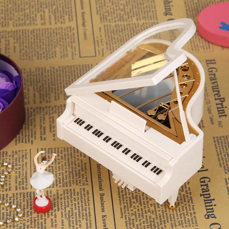 Nueva caja de música romántica con forma de Piano clásico para bailarina, caja Musical con manivela, cajas musicales para cumpleaños, boda, de amor, decoración del hogar