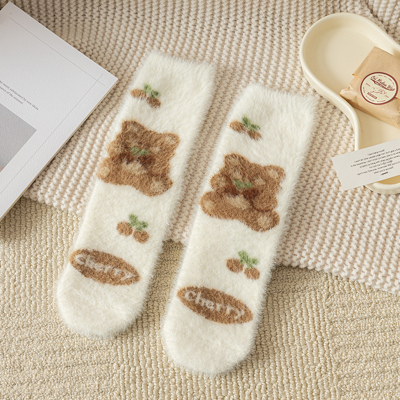 Calcetines de visón de imitación con lazo de conejos rosas dulces, calcetines cálidos de felpa para dormir en casa, calcetines de tubo peludos bonitos de dibujos animados japoneses Ins