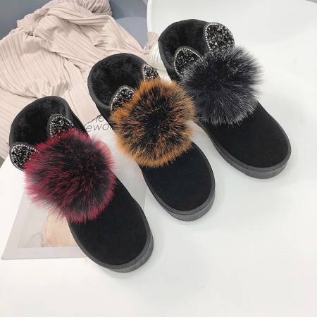 Winter Vrouwen Laarzen Bont Hoofdtelefoon Leuke Laarzen Waterdicht En Fluwelen Dikke Warme Schoenen Gemaakt Van Katoen.