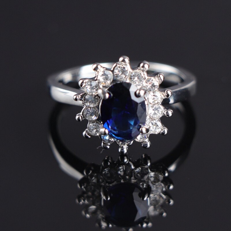 Exquisite and Gorgeous Women's Sunflower Ring, Blue Crystal, Wedding Jewelry, Zircon, Party Jewelry, Gifts.