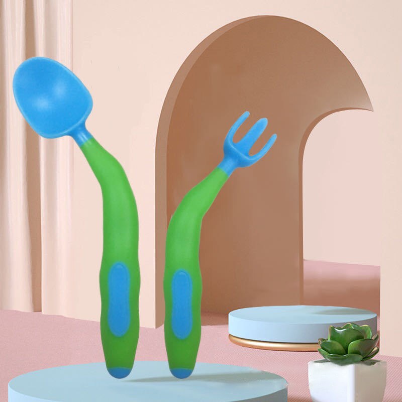 2 Teile/satz Baby Obst Gabel Löffel einstellen Nette Karikatur Baby Ausbildung Löffel Gabel Geschirr einstellen Gebogene Biegen Baby Utensil setzt: Blau Grün