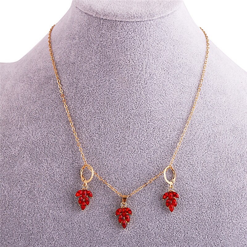 3 stks/set Zilveren Ketting Water Crystal Maple Leaf Sieraden Sets parure bijoux Vrouwen Vintage Ketting Oorbellen: Red