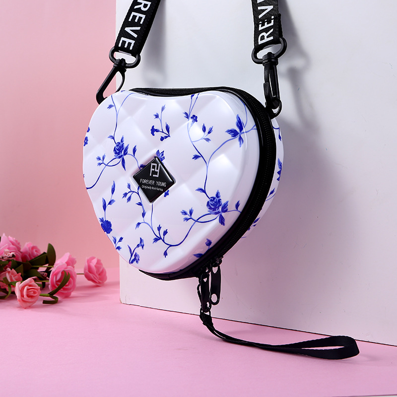 Luxury HandBags Heart Shaped PVC Mini Shoulder Bag for Woman Personality Small Box Women Purses