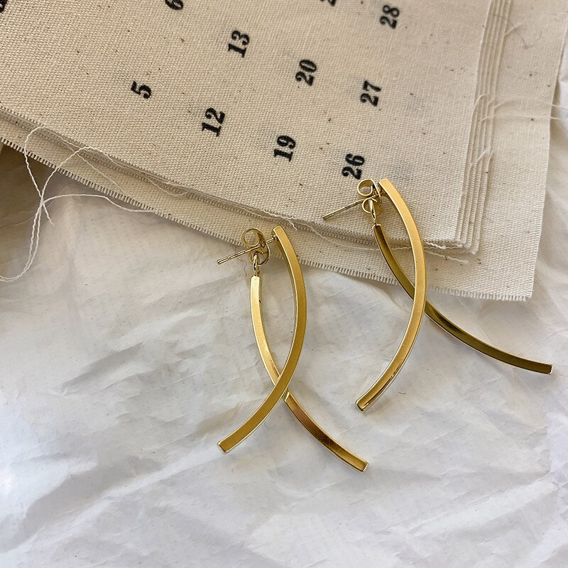 Huanzhi 2020 nova moda coreano retro metal geométrico cruz ouro prata cor do parafuso prisioneiro brincos para mulheres meninas festa jóias presentes