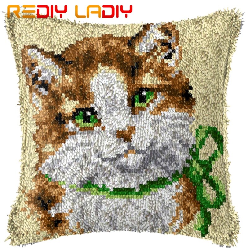 Latch Hook Kit Make Your Own Cushion Animals Wolf Pre-Printed Canvas Crochet Pillow Case Latch Hook Cushion Cover Hobby &amp; Crafts: BZ601