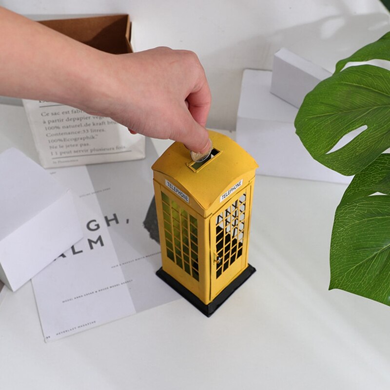 Giallo Inglese Britannico Londra telefono cabina Banca Banca di Moneta di Risparmio pentola porcellino Banca Cabina Telefonica scatola