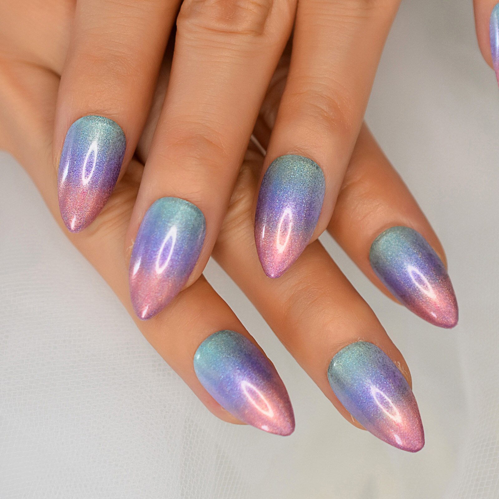 26 pièces de Faux Ongles en Gel, mélange de paillettes, holographiques, carrés, courts, de couleur rose, rouge foncé: L5965