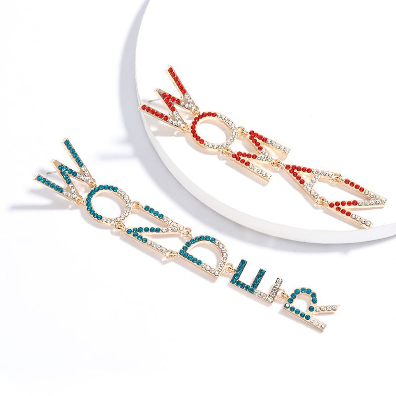 Wonder Vrouw Asymmetrie Oorbellen Brief Rhinestone Vrouw Charm Earring Punk Pin Overdrijving Mooie