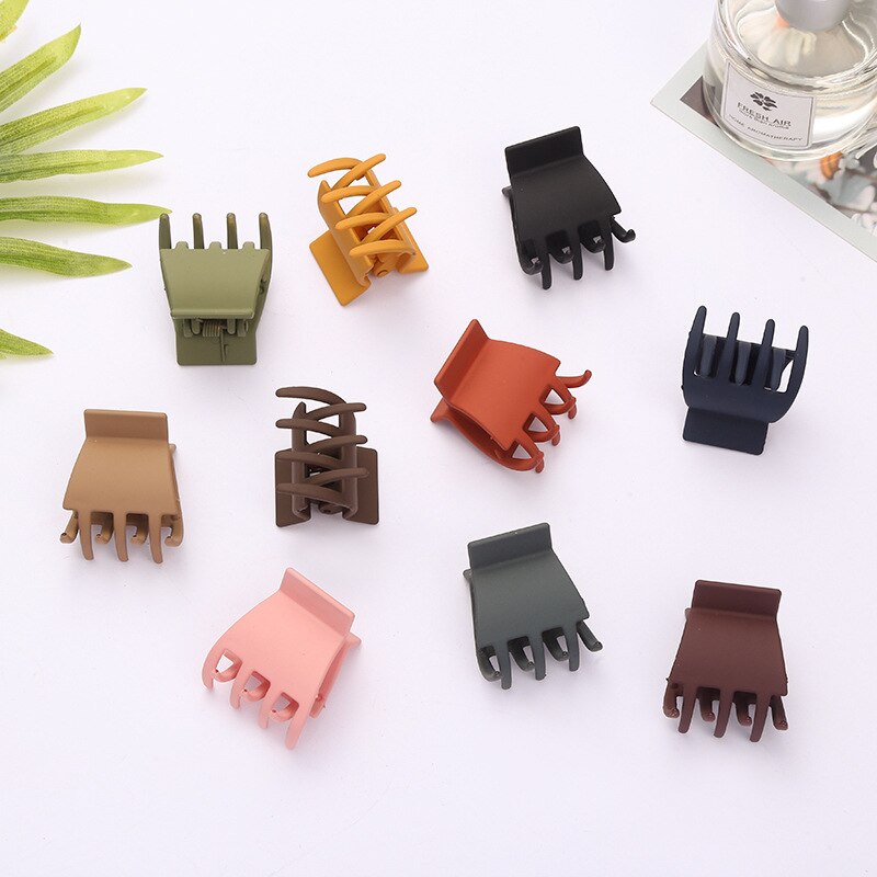 Horquillas acrílicas geométricas pequeñas que combinan con todo para mujer y niña, pasadores para el pelo, accesorios para el cabello, 2022: Multicolor