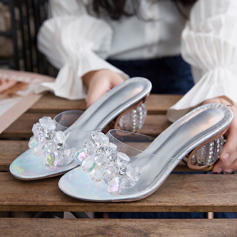 Zapatillas con cristales de verano para mujer, sandalias transparentes plateadas, elegantes, con tacón alto y diamantes de imitación,