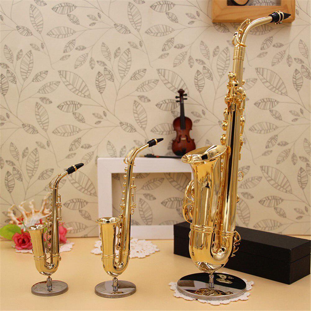Mini Saxofoon Model Muziekinstrumenten Koperen Display Sax Gouden Kleur Pocket Sax Alto Met Metalen Standaard Voor Home Decoratie