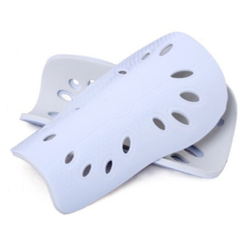 1 Paar Voetbal Scheenbeschermers Plastic Voetbal Guards Been Protector Voor Kinderen Volwassen Beschermende Ademend Scheenbeschermer Blauw Rood: white / Adults