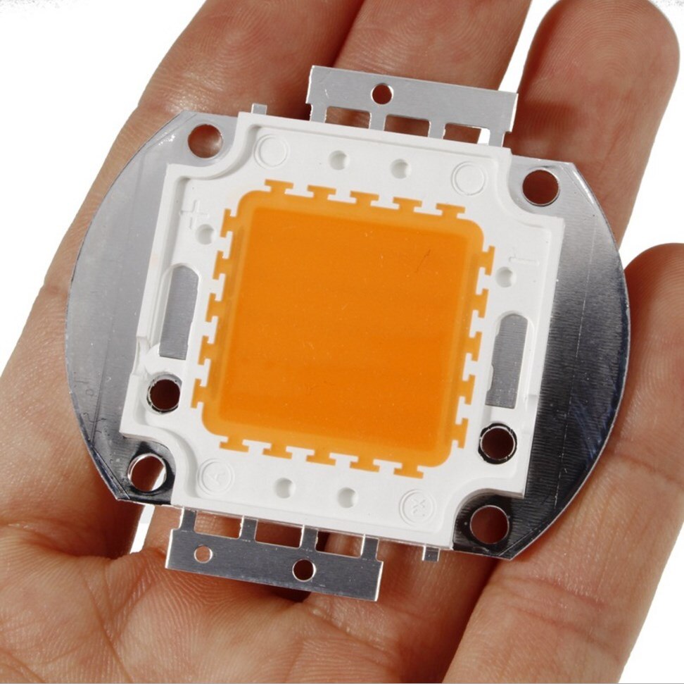 High Power LED Chip Volledige Spectrum Licht Groeien Lamp 10W 20W 30W 50W 100W 380nm -840nm COB Kralen voor Indoor Plant Groei