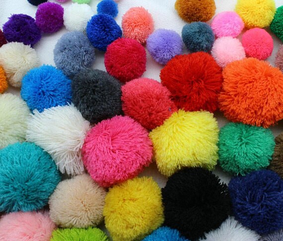 100 st löst garn pom poms 15mm-60mm pärlor, bollar, blommor pompom, blandad färg fluffiga bollar smycken charm sandal diy