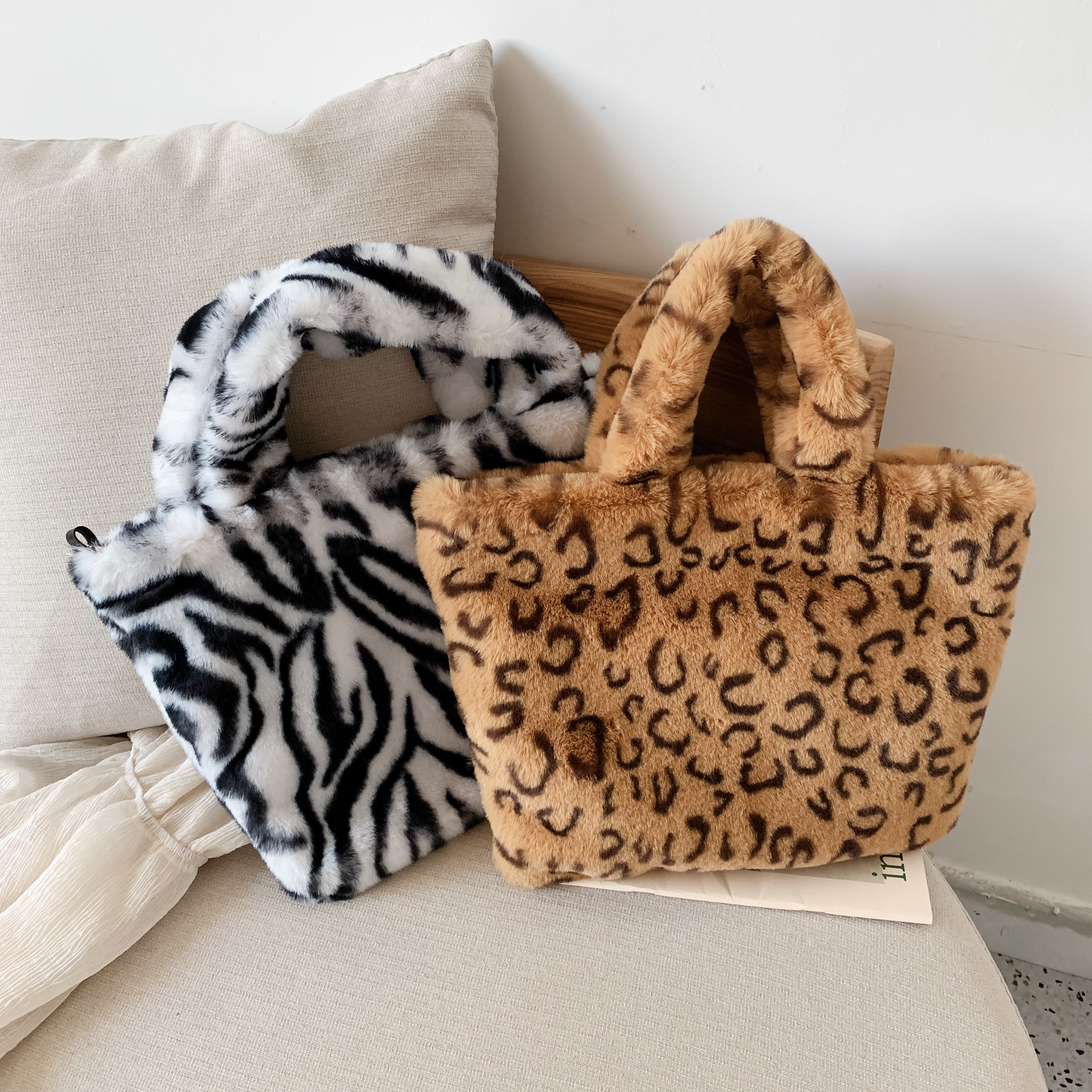 Inverno nova moda bolsa de ombro feminina leopardo bolsa feminina corrente grande pelúcia inverno bolsa mensageiro saco macio quente saco de pele