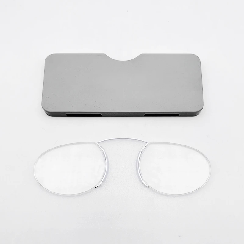 2024 Titanium Mini Leesbril Clip Neus Ronde Optische Bril Met Doos Portemonnee Draagbare Recept Brillen Graden 1 Tot 3: Lichtgrijs / +150