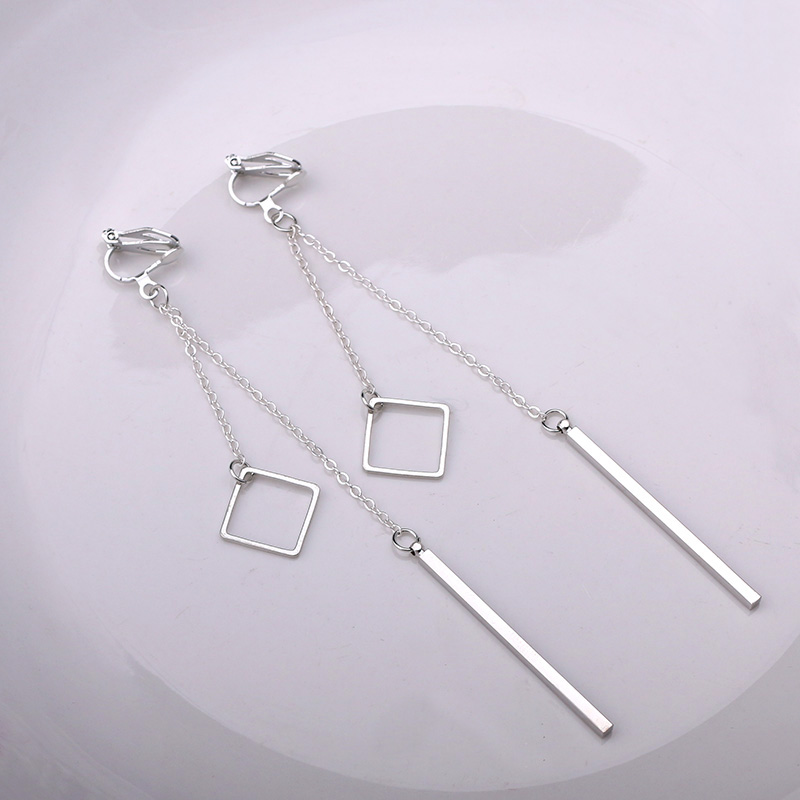 Metal Double Pendant Clip On Earrings Women Girl No Ear Hole Pending Long Earrings Simple Style geometric Jewelry CE38: Silver color