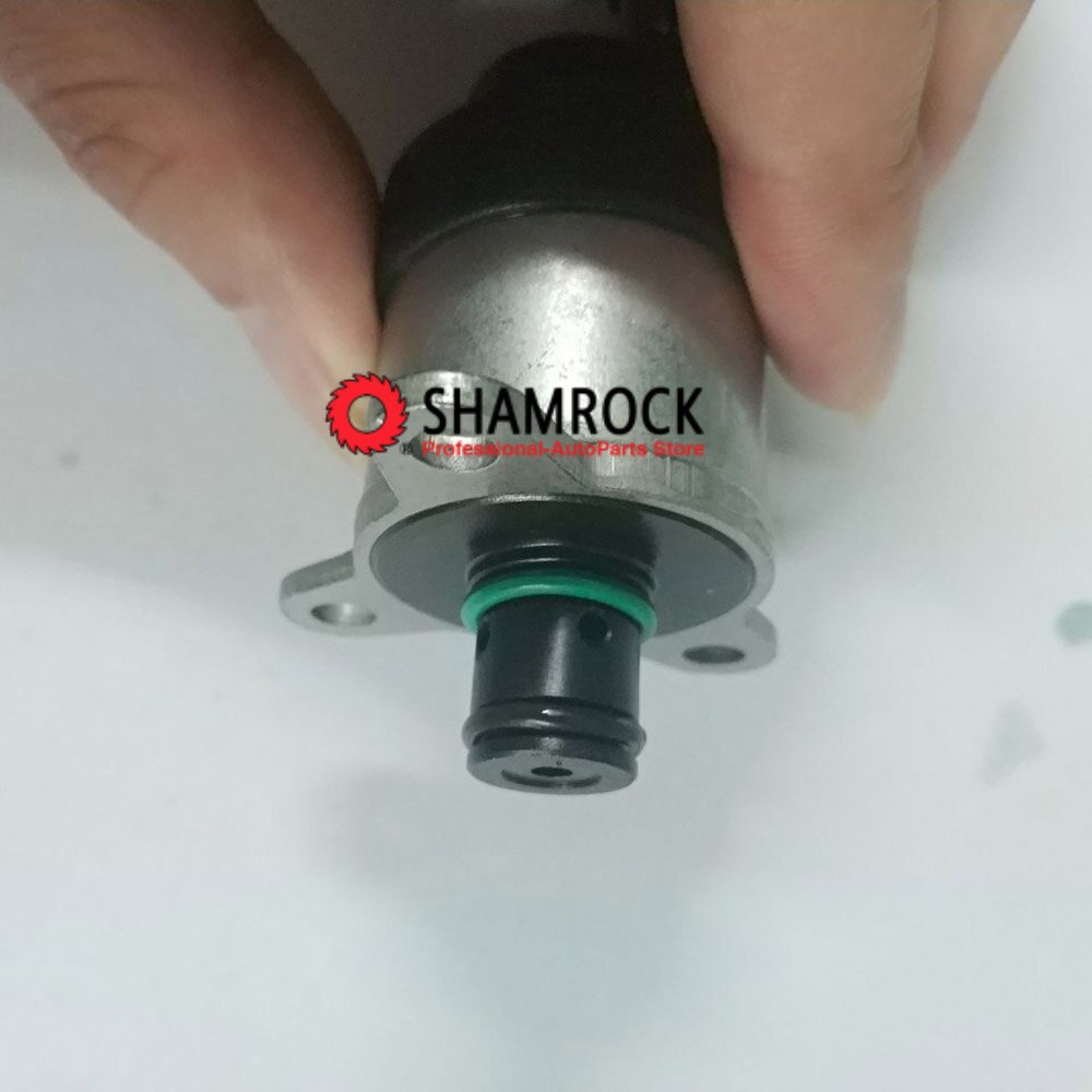 Genuine Fuel Pressure Regulator OEM 0928400496/0928400535 fits For 2000-2006 Cchevrolet Silverado 2000-2004 GGMC Sierra