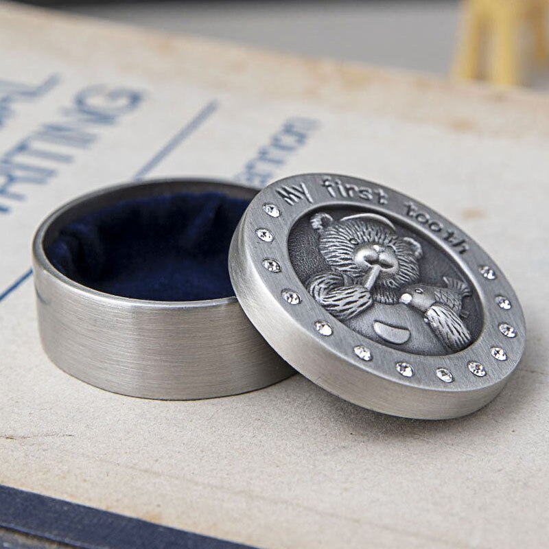 European Style Deciduous Tooth Storage Box Cute Mini Baby Metal Lanugo Tooth Storage Box Baby Birthday