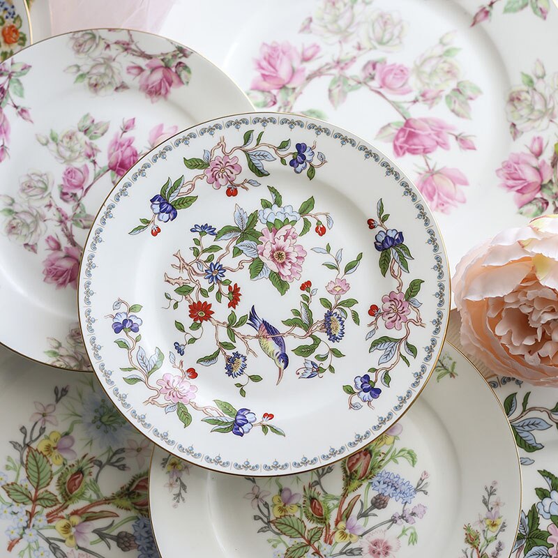 China Bone Dinner Plate Flower Food Dishes and Plates Luxury Gold Inlay Plates Set Bread Steak Dinner Set Porcelain Tableware