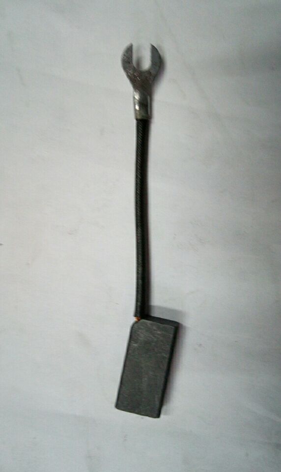 Generator Motor Carbon Brush(Size:8*16*32mm )
