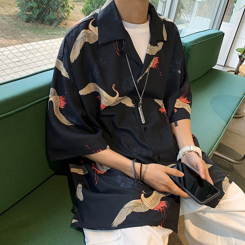 Sommer løs kortærmet skjorte herretøj ulzzang koreansk stil tøj krantryk hawaiiansk hiphop oversized skjorte til mænd: Sort / L