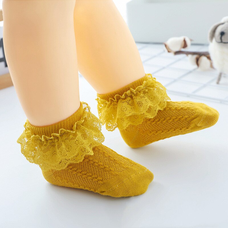 Donne Dolce retrò Del Merletto Breve Calzini E Calzettoni Lolita friabile Volant in Cotone Principessa Calzini E Calzettoni Ragazze Harajuku Morbida E Confortevole Solido Caviglia Calzini E Calzettoni: giallo / S