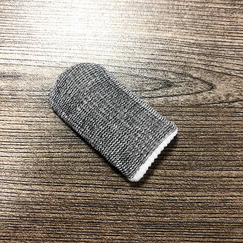 Sweatproof dito culla Ultra-sottile fibra d'argento Mangiare pollo punta delle dita finger sleeve Anti-scivolo piedi artefatto fatto A Mano: 13 carbon gray