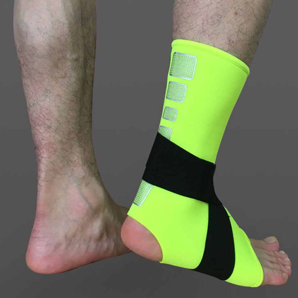 1 stk justerbar sportselastik ankelstøtte sportssikkerhed gym badminton basketball ankelstativ støtte fodpudebeskytter: Grøn / L