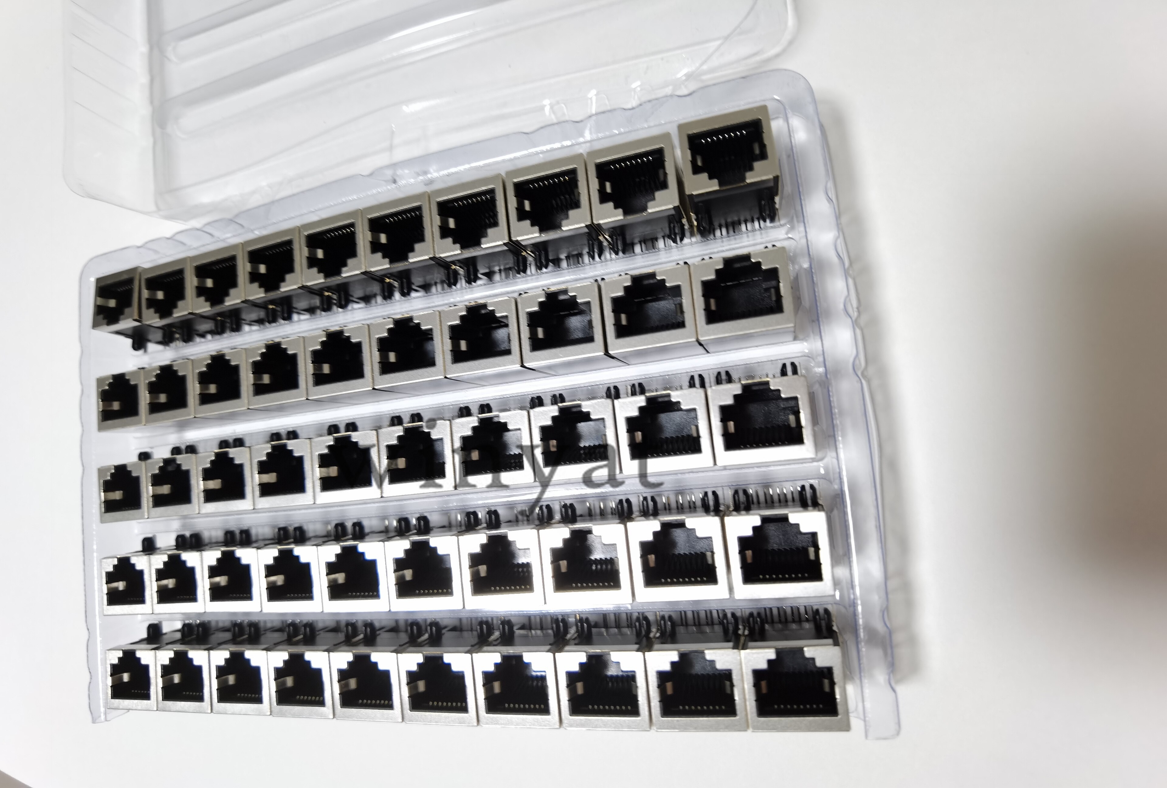 Terug Voet RJ45 59 Terug Voet 21Mm Mesh Poort Modulaire Plug Zetels 8P8C Lange 21Mm RJ45 Socket