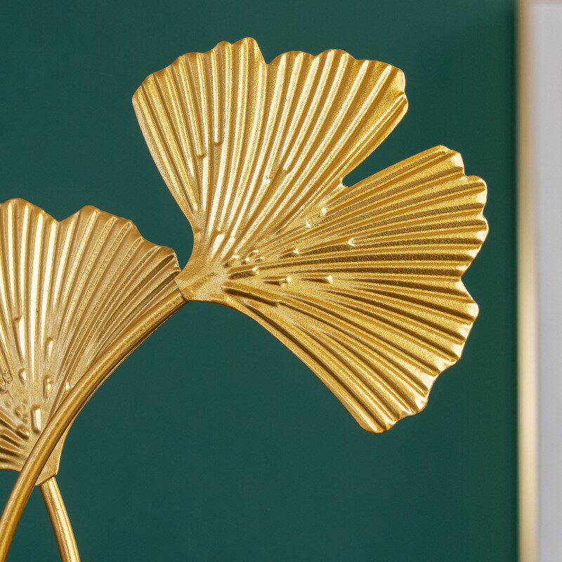 Gyllene järn ginkgo blad ornament hem tv skrivbord vin skåp dekoration modell med marmor bas konsol
