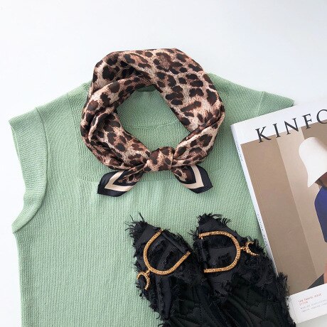 Foulard en soie femme 100% soie imprimé léopard foulard en soie Chic écharpe