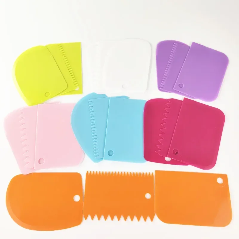 3Pcs Cream Scraper Suit DIY Kitchen Straight Arc Tooth Shape Cream Bread Cutter Plastic Cake Pasty Scraper Baking Fondant Tools