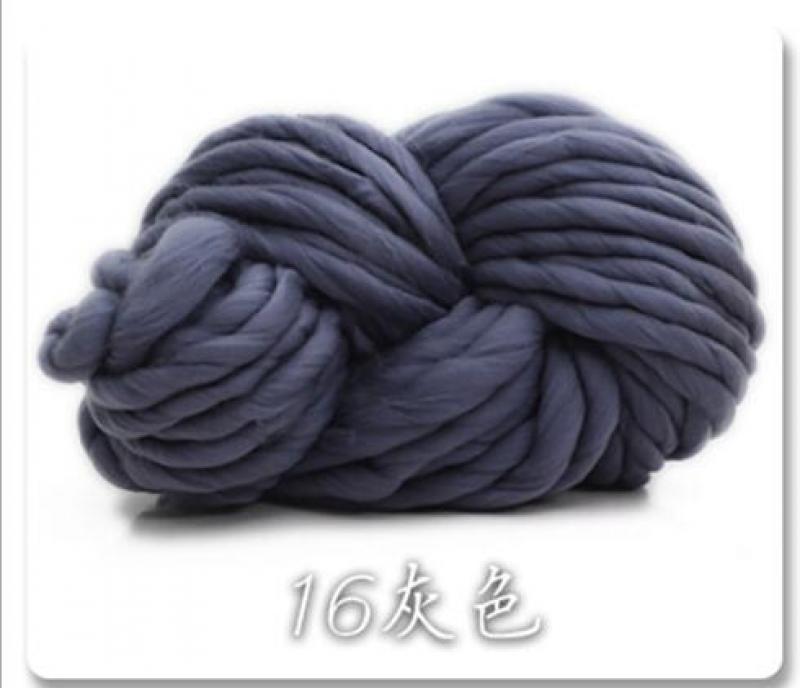 Super Chunky Merino Wool Yarn Giant Wool Extreme Knitting Arm Knitting Super Bulky Chunky Yarn for Hand knitting Polyester 500g