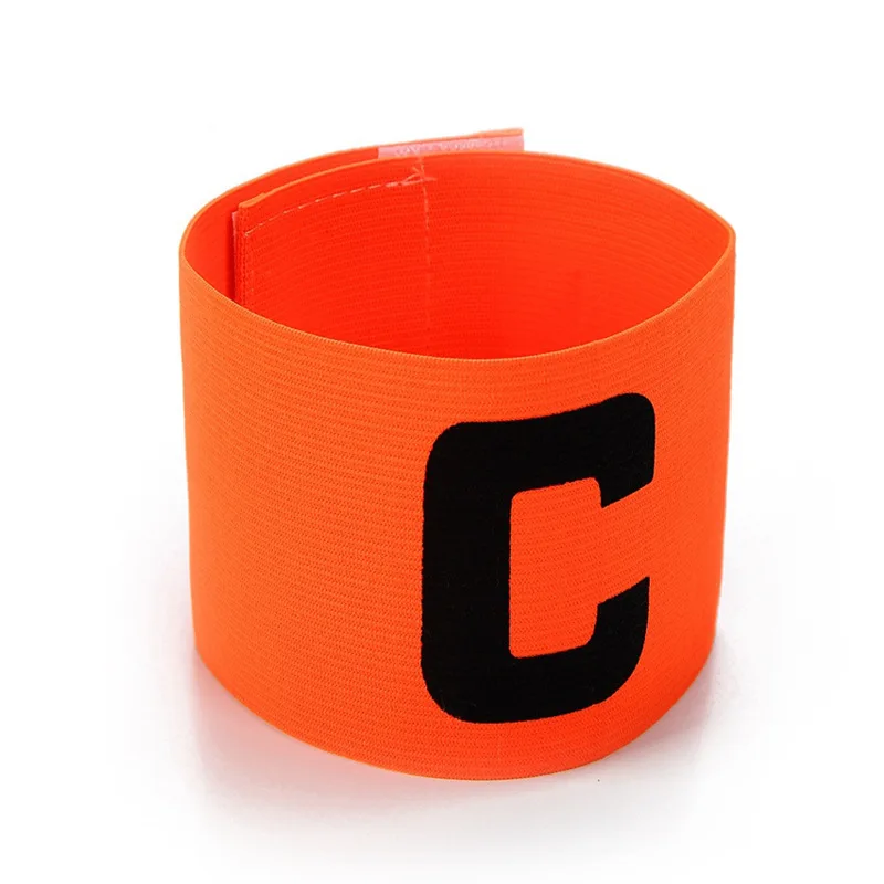 1PC FußBall Kapitänsbinde C-Band Sport Armbinde Spiel Kapitän Tragen Armbinde FußBall Ausrügestochen FußBall Zubehör: Grün