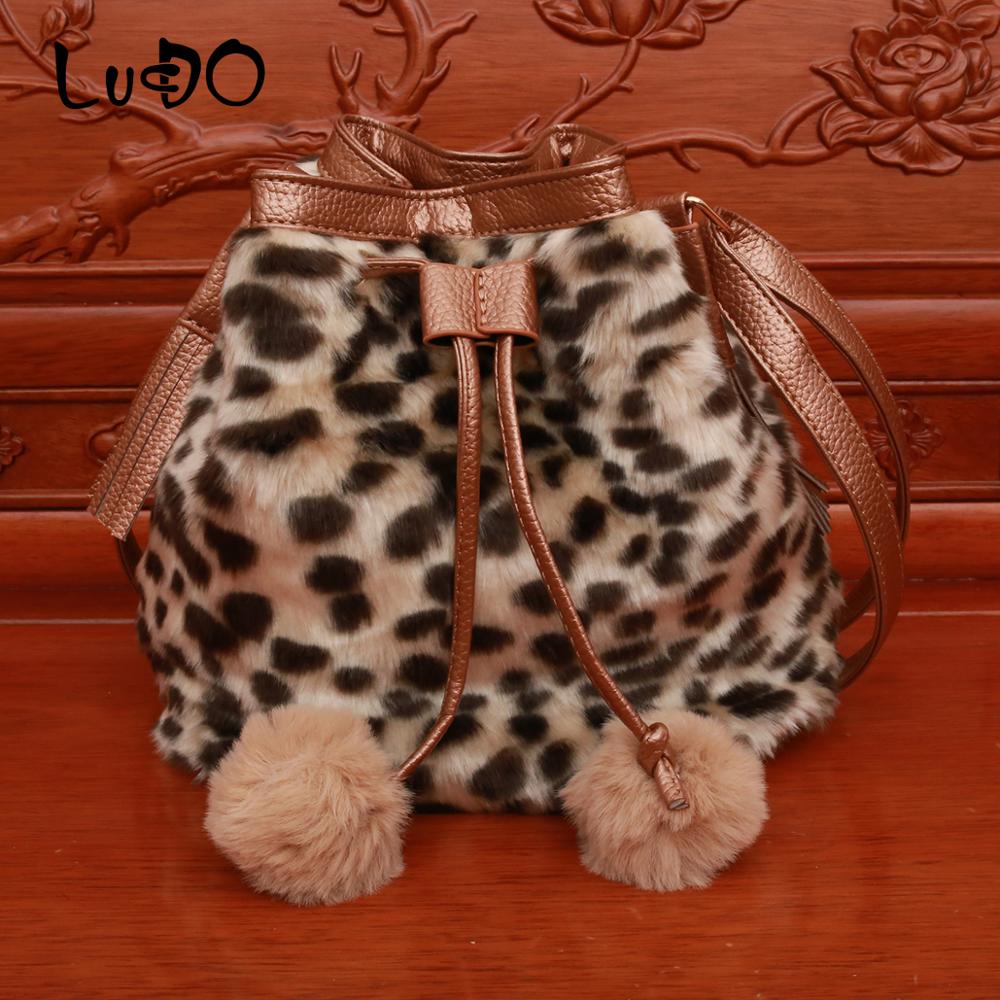 Lucdo Herfst Winter Mode Vrouwen Schoudertas Dames Crossbody Tas Luipaard Pluche Bont Harige Vrouwelijke Tassen Kwastje Bal Bolsos Mujer: brown leopard