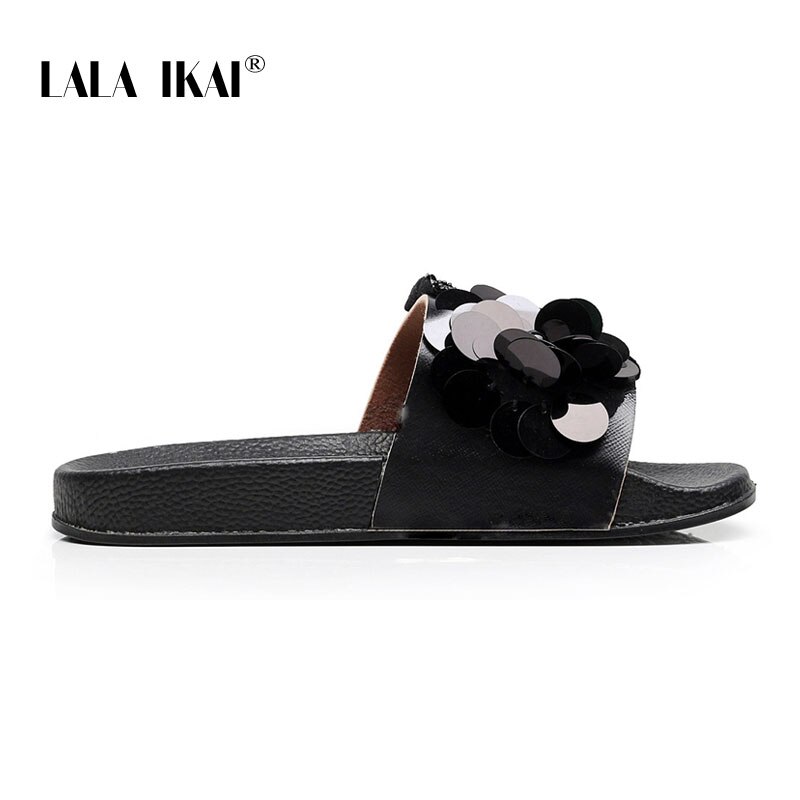LALA IKAI Vrouwen Zomer Slippers Bloem Pailletten Platte Slippers Dames Outdoor Strand Slides Casual Koreaanse Zachte Slippers 014A3760-4: Black / 6.5