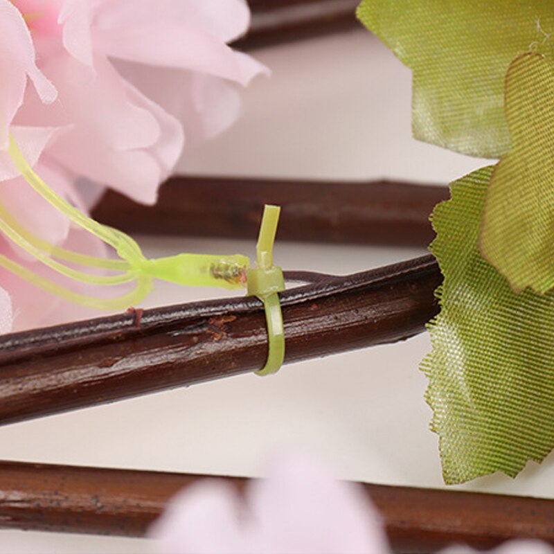 Expandable Faux Privacy Fence Wooden Hedge With Artificial Flowers Leaves Garden Decoration Screening Retractable Fence