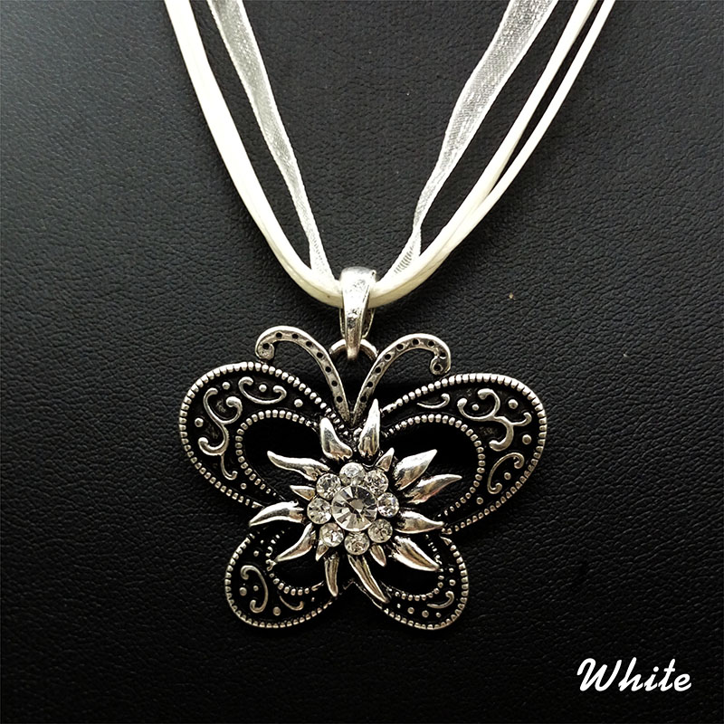 Collier Vintage En Bronze Avec Double Chaîne Et Papillon émaillé - Bijou Rétro Années 90 - Occasion Très Bon état