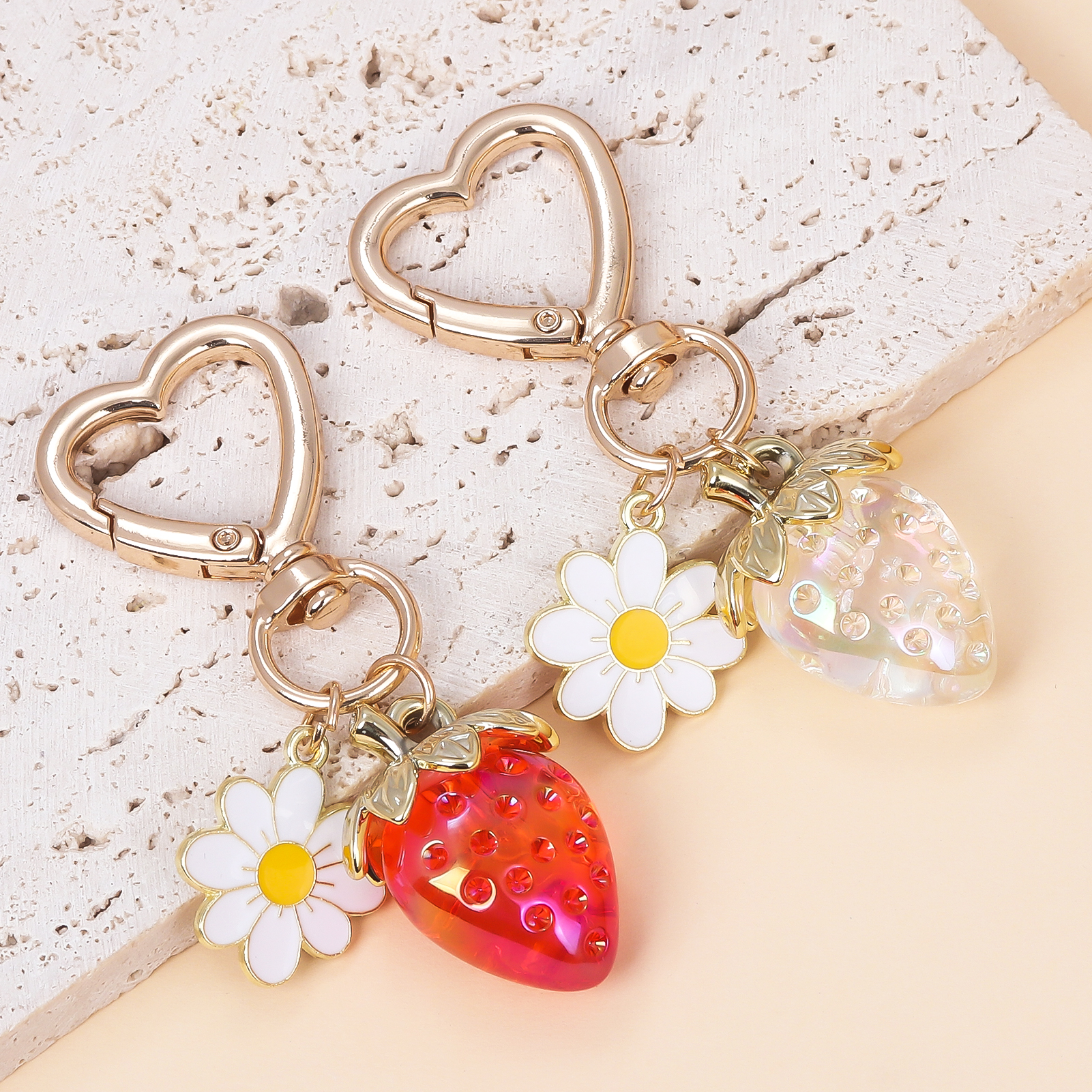 Cute Strawberry Bag Pendant Keychain Kawaii Heart Flower Daisy Key Chain for Women Girs Bag Purse Pendant Accessories