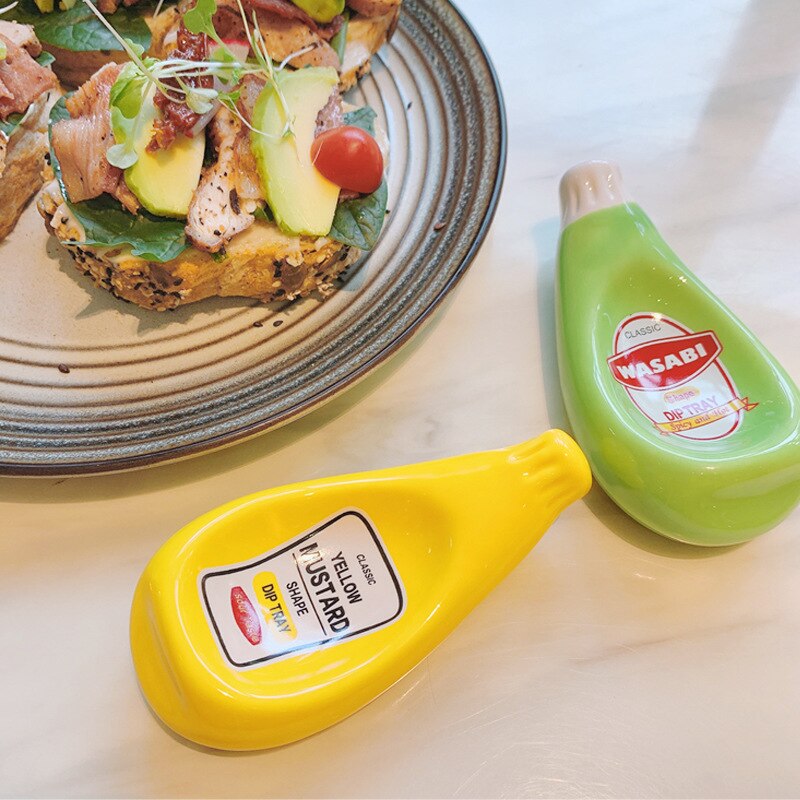 Plate Ceramic Extruded Tomato Sauce Bottle Shape Soy Sauce Dish Mustard Dish Dish Plate Dinner Plates Ceramic plate