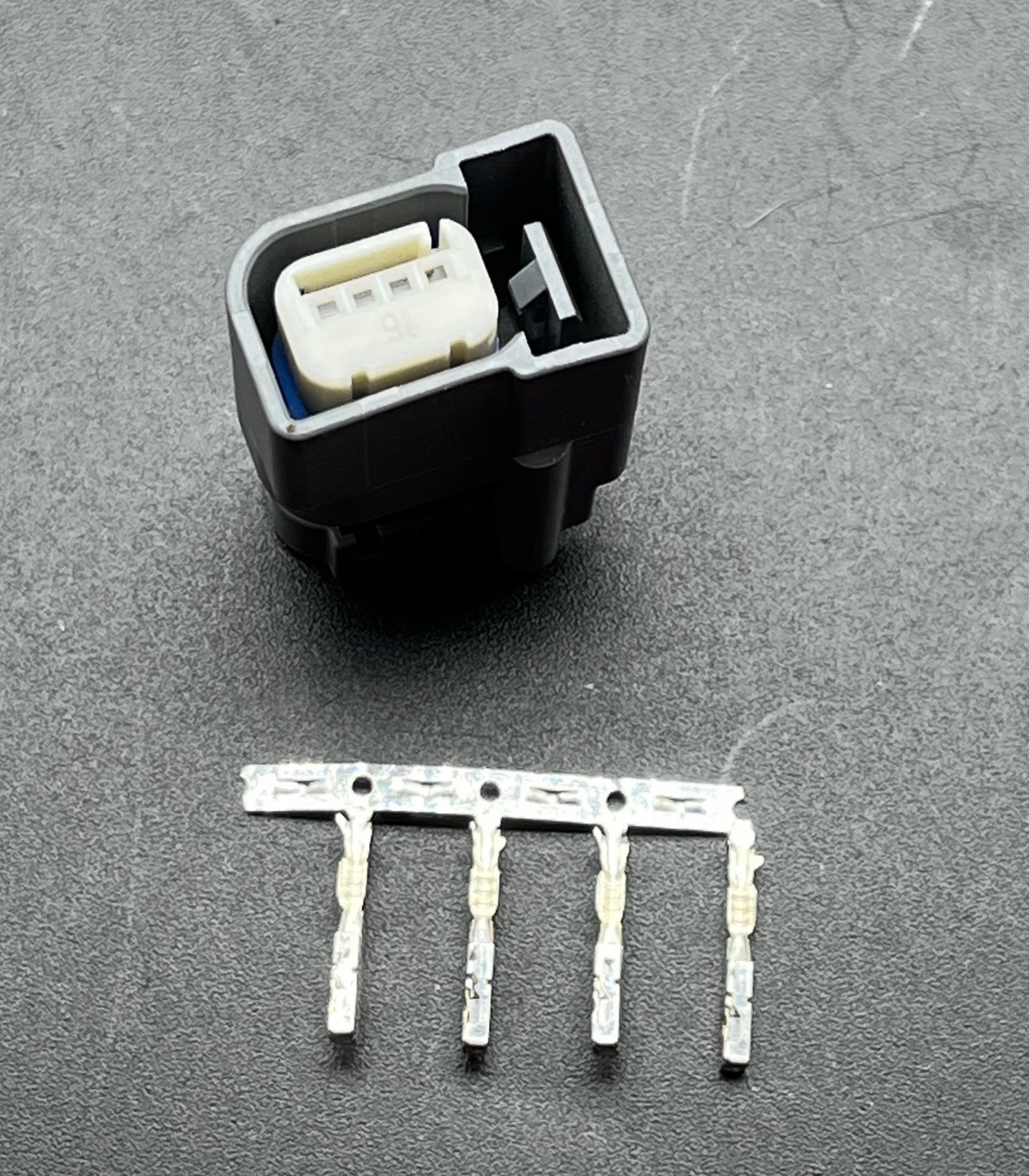 for Ford Mondeo keyless entry door handle lock plug connector terminal 4PIN original WDP7 housing: connector and pin