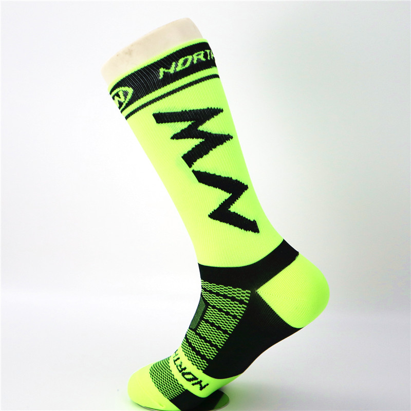 Summer Men Cycling Running Socks High Elasticity Socks Breathable Quick Dry Socks fit 40-45: Ivory