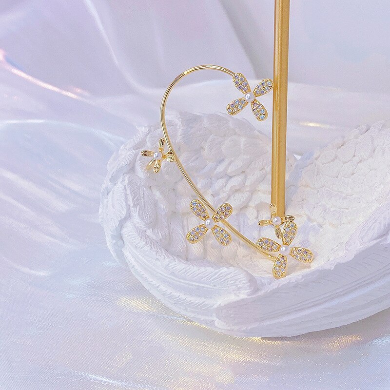 Ins Bloem Patroon Oren Stijl Oorbellen 14K Gold Plating Prachtige Minimalistische Earring Jassen Temperament Trendy Sieraden