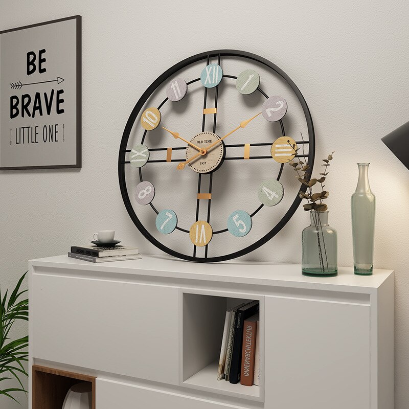 European Roman Numeral Wall Clock Large Luxury Wall Clocks Modern 3D Retro Nordic Wall Watch Bar Cafe Living Room Decor
