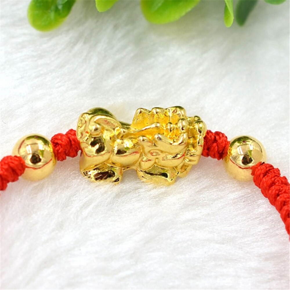 1Pcs Vrouwen Geluk Armbanden Kraal Rode Draad Chinese Feng Shui Gold Pi Xiu Kabbalah Red String Armband Boze Oog bescherming